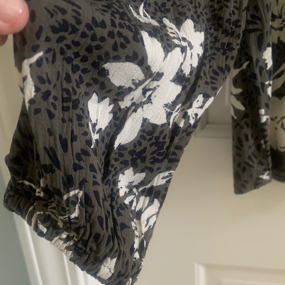 Maurices Black and White Floral Blouse - Picture 5 of 8